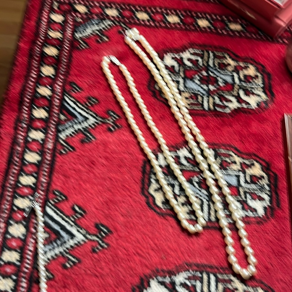 Old nice “pearl” necklaces